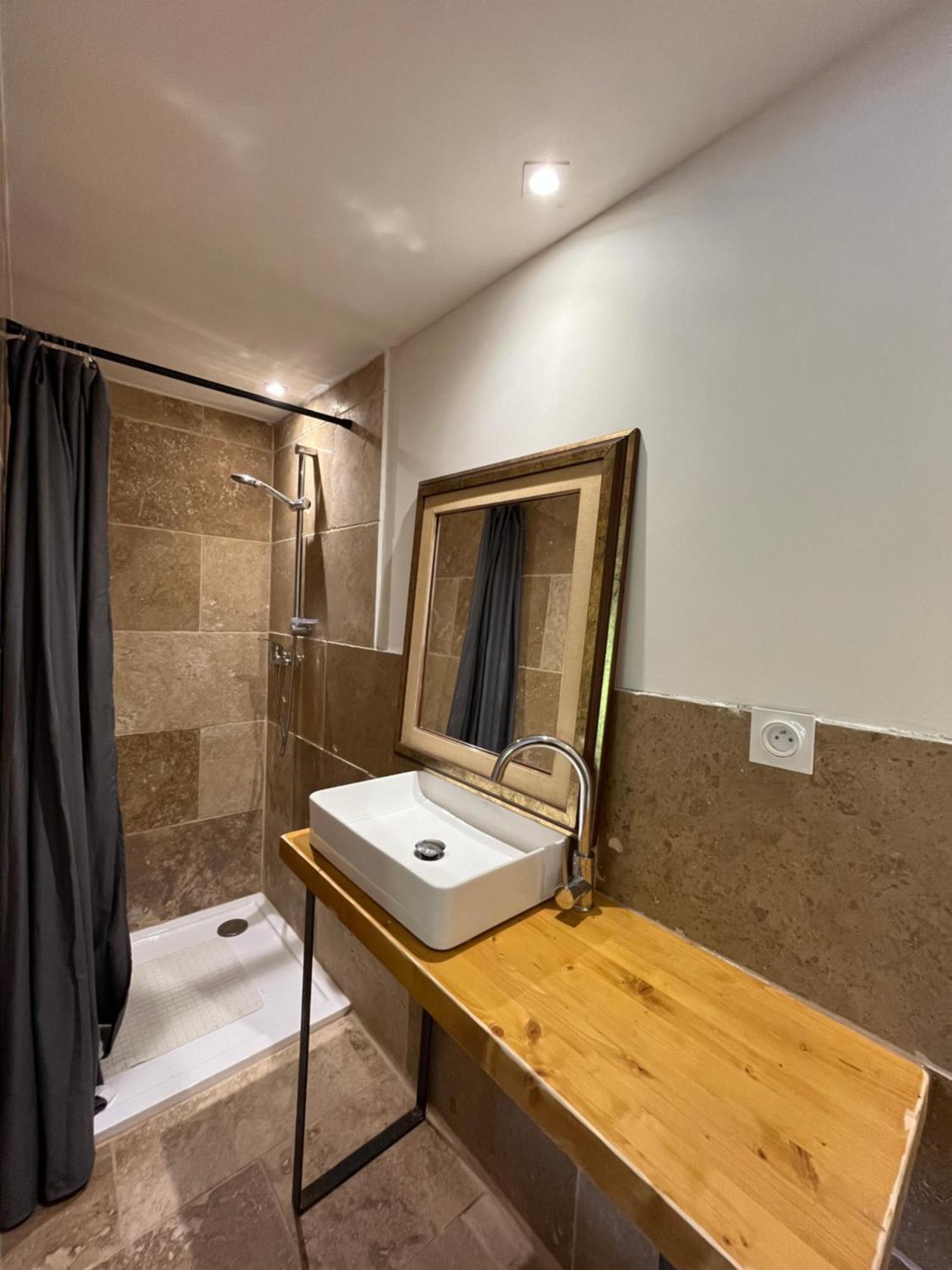 Pierrange Apartment Grillon Екстериор снимка