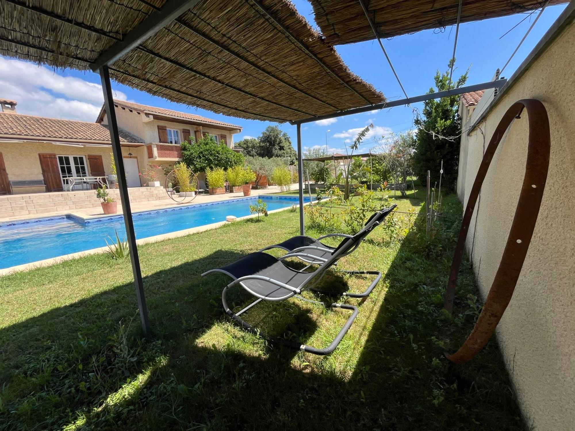 Pierrange Apartment Grillon Екстериор снимка