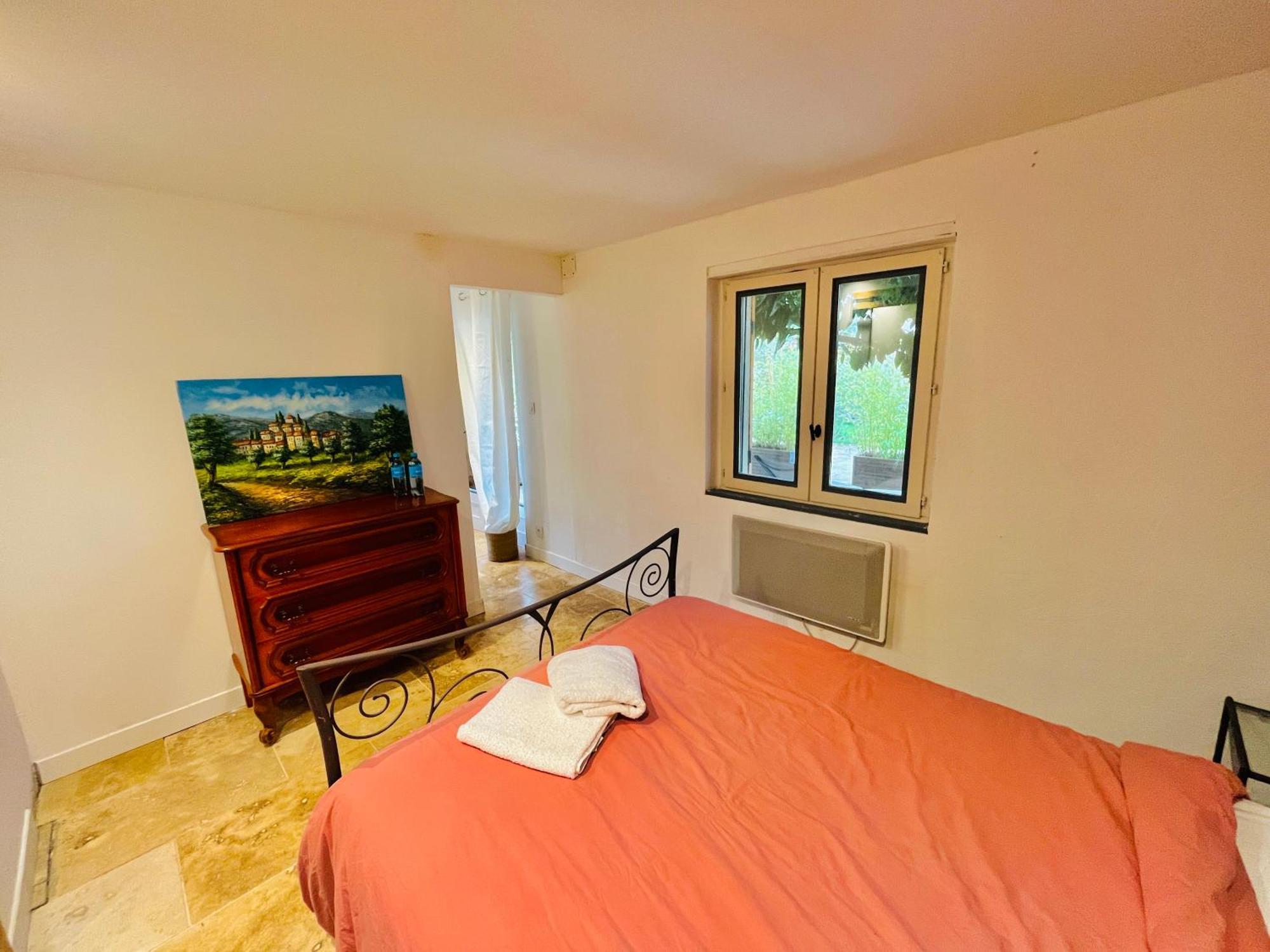 Pierrange Apartment Grillon Екстериор снимка